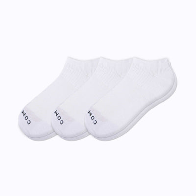 A 3 pack of ankle socks in white