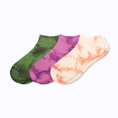 A 3-pack of nylon ankle soks in cactus-mulberry-terracotta tie-dye