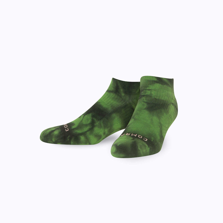 Front view of nylon ankle soks in cactus tie-dye